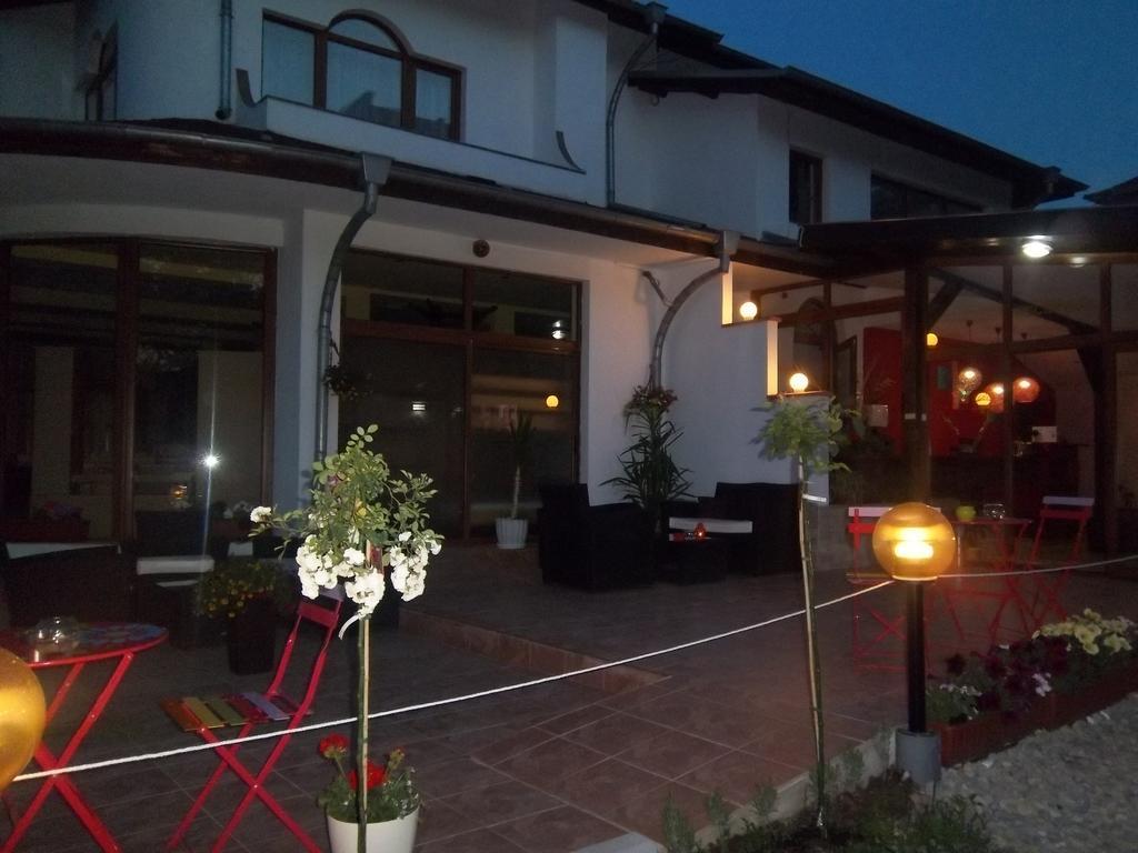 Hotel Gabrisa Razgrad Esterno foto